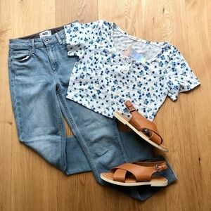 NWT CROP WHITE &  BLUE FLORAL TOP